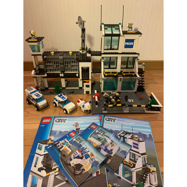 Lego(レゴ)のLEGO CITY 警察署シリーズ　7744 キッズ/ベビー/マタニティのおもちゃ(積み木/ブロック)の商品写真