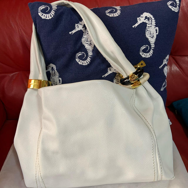 格安SALEスタート! 【未使用】 ♡♡ジミーチュウ 年中活躍! 真っ白なワンショルダーバッグ - バッグ - www.thjodfelagid.is 格安SALEスタート! 【未使用】 ♡♡ジミーチュウ 年中活躍! 真っ白なワンショルダーバッグ - バッグ - www.thjodfelagid.is