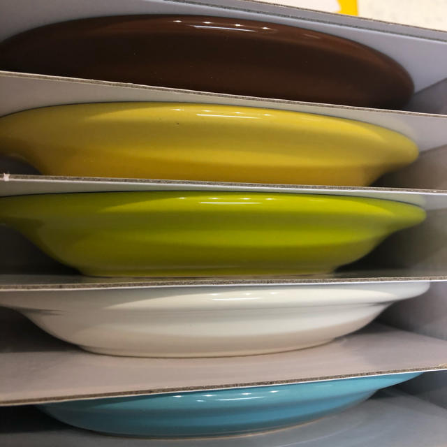 LE CREUSET(ルクルーゼ)のルクルーゼ皿5枚セット(他出品同時購入で割引) インテリア/住まい/日用品のキッチン/食器(食器)の商品写真