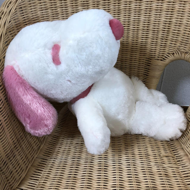 SNOOPY(スヌーピー)のスヌーピーぬいぐるみ　ピンク エンタメ/ホビーのおもちゃ/ぬいぐるみ(ぬいぐるみ)の商品写真