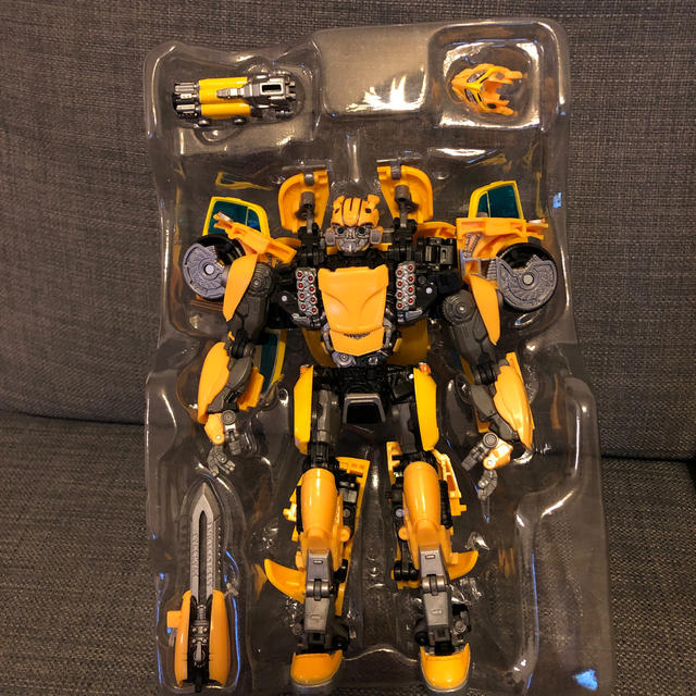 BumBleBee(バンブルビー)のトランスフォーマー　バンブルビー　MPM-7 エンタメ/ホビーのフィギュア(SF/ファンタジー/ホラー)の商品写真