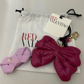 レッドヴァレンティノ(RED VALENTINO)の未使用 レッドヴァレンチノ キーホルダー バッグチャーム & ブレスレット 2点(ブレスレット/バングル)