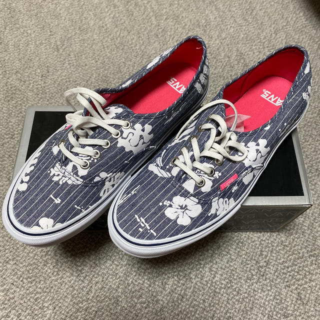 スニーカーvans authentic LX