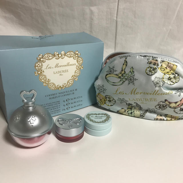 Les Merveilleuses LADUREE(レメルヴェイユーズラデュレ)のレ・メルヴェイユーズ　ラデュレ　メイクアップコフレIII コスメ/美容のキット/セット(コフレ/メイクアップセット)の商品写真