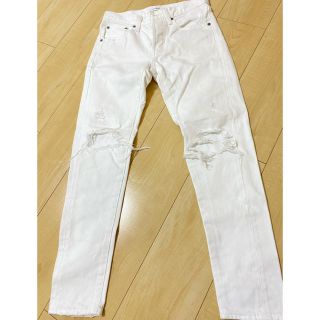 アズールバイマウジー(AZUL by moussy)の値下げ中!!!ダメージデニム スキニー 白デニム MOUSSY  ハイウエスト(スキニーパンツ)