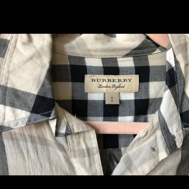 BURBERRY(バーバリー)のバーバリー　ハウスチェックシャツ　ノバチェック　s/p ベージュ レディースのトップス(シャツ/ブラウス(長袖/七分))の商品写真