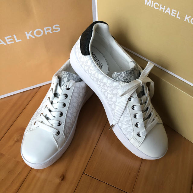 Michael Kors - マイケルコース【MICHAEL KORS】スニーカー 7M (24cm)の通販 by ライム's shop