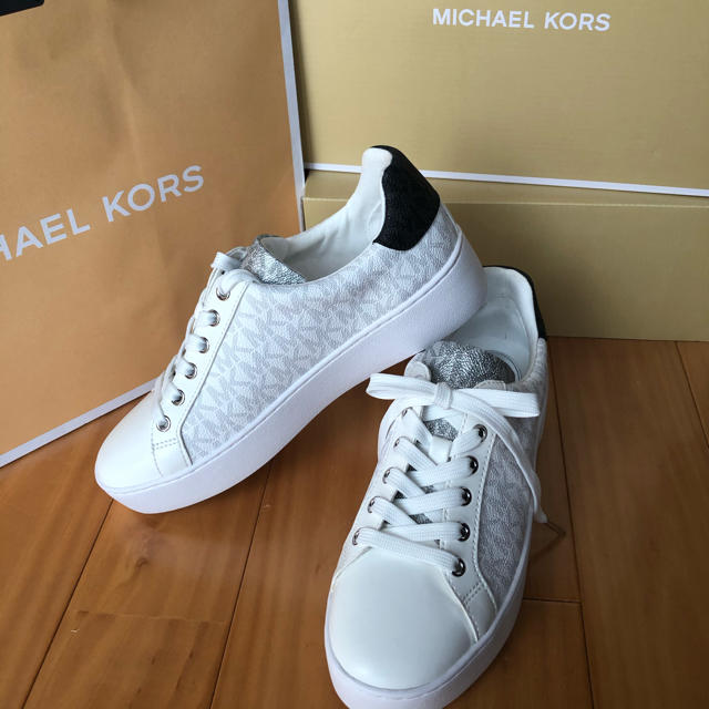 Michael Kors - マイケルコース【MICHAEL KORS】スニーカー 7M (24cm)の通販 by ライム's shop