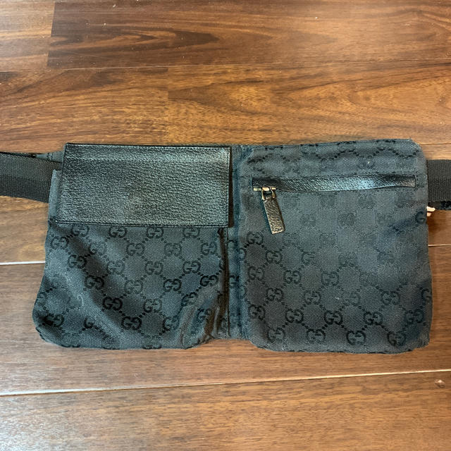 Gucci(グッチ)の★中古品★ GUCCI ウエストポーチ  レディースのバッグ(ボディバッグ/ウエストポーチ)の商品写真