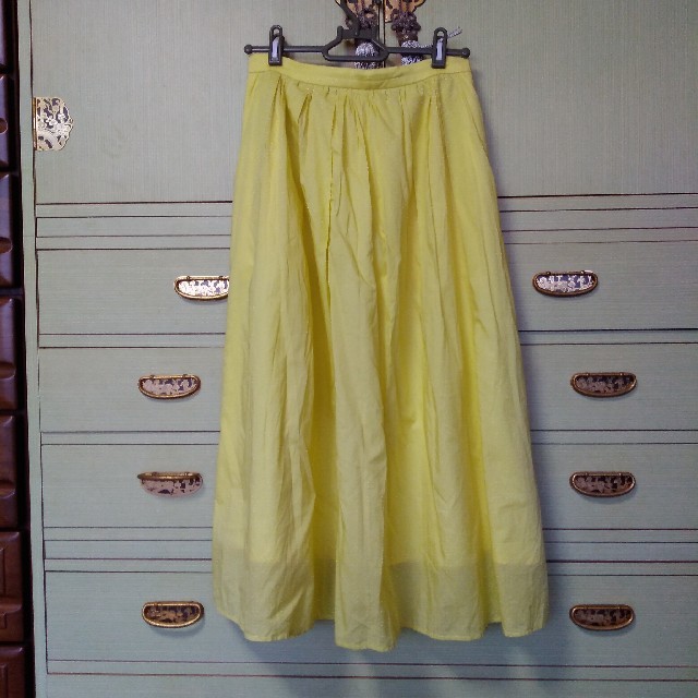 JUSGLITTY(ジャスグリッティー)の【試着のみ】ジャスグリッティーのスカート レディースのスカート(ひざ丈スカート)の商品写真