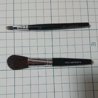 シュウウエムラ(shu uemura)のshu uemura メイクブラシ 【未使用美品】大幅値下げ！プレゼント付き！(その他)