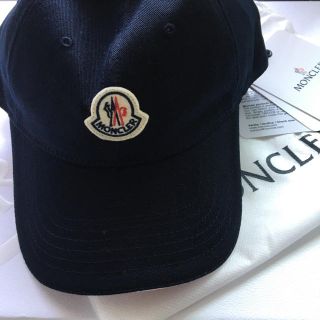 モンクレール(MONCLER)の新品タグ付き　モンクレール ベースボールキャップネイビーMONCLER NAVY(キャップ)