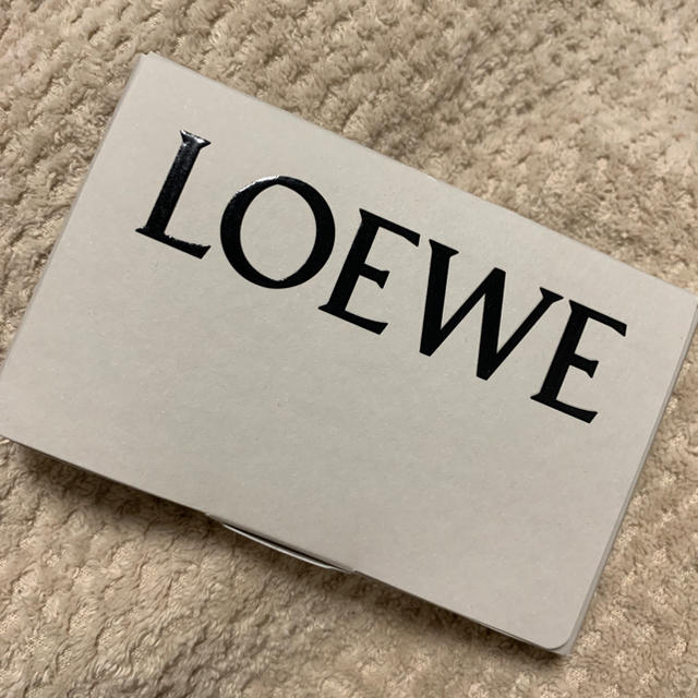 LOEWE(ロエベ)のロエベ　001 sample コスメ/美容の香水(香水(女性用))の商品写真