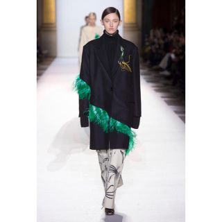 ドリスヴァンノッテン(DRIES VAN NOTEN)の【専用】18Fall DRIES VAN NOTEN RUNWAY コート(ロングコート)