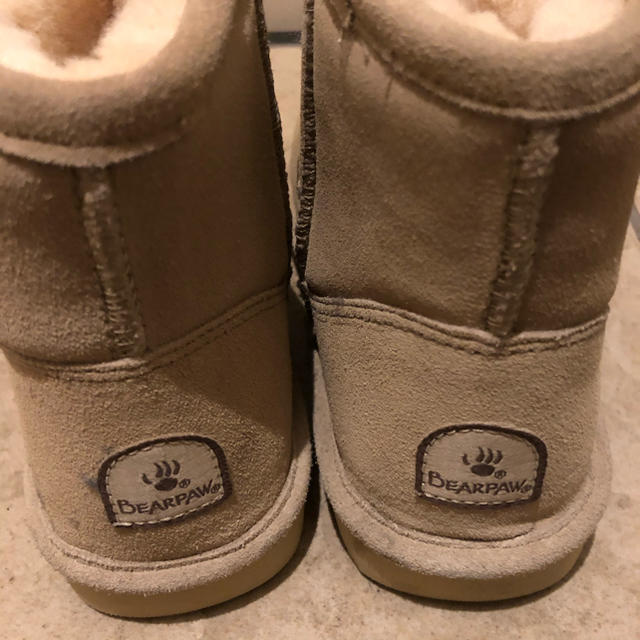 BEARPAW(ベアパウ)のBEARPAW  ムートンブーツ　ベージュ　サイズ8    25㎝ レディースの靴/シューズ(ブーツ)の商品写真