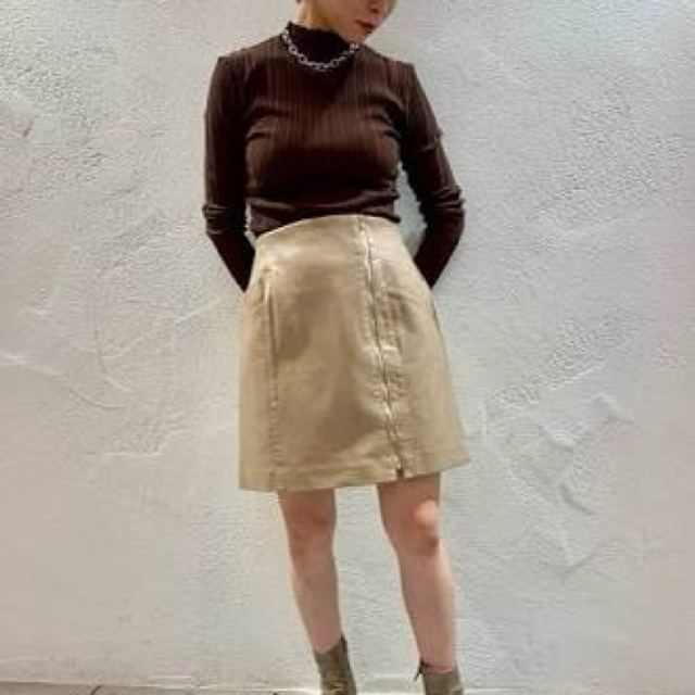 SNIDEL(スナイデル)のレザースクエアミニスカート レディースのスカート(ミニスカート)の商品写真
