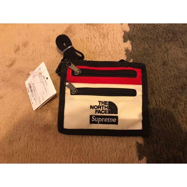 Supreme(シュプリーム)の18AW Supreme TNF Expedition Travel Walle メンズのファッション小物(折り財布)の商品写真