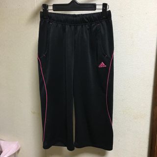 アディダス(adidas)のアディダスハーフパンツ平置きＷ32パンツ丈65可愛いパンツ(ハーフパンツ)