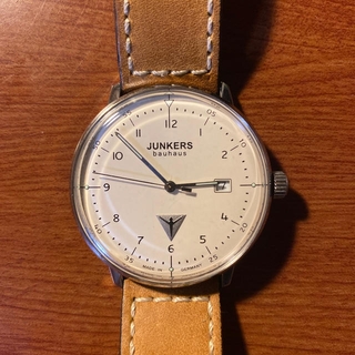 ユンハンス(JUNGHANS)のユンカース　JUNKERS バウハウス　クオーツ　メンズ　腕時計(腕時計(アナログ))