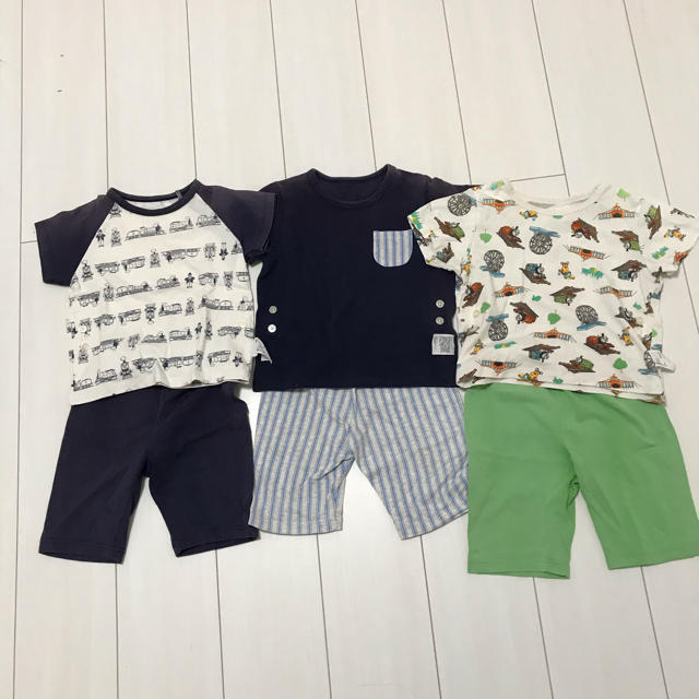 UNIQLO(ユニクロ)のUNIQLO パジャマセット♡ キッズ/ベビー/マタニティのキッズ服男の子用(90cm~)(パジャマ)の商品写真