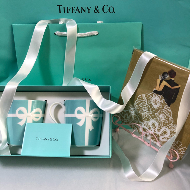 Tiffany & Co. - ティファニー ブルーボックス マグカップ2個セット【贈り物用】の通販 by ビビアン's shop