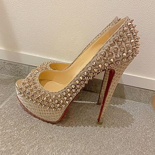 クリスチャンルブタン(Christian Louboutin)のルブタン  パンプスandウェッジサンダル(ハイヒール/パンプス)