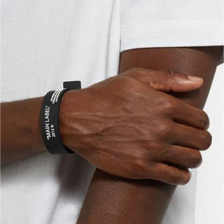 OFF-WHITE - OFF-WHITE LABEL THIN BRACELETの通販 by ...