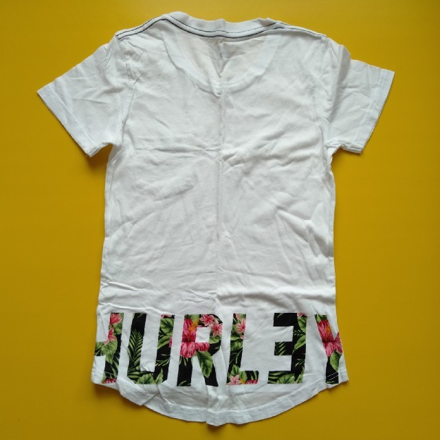 Hurley(ハーレー)のdorarinrin様 レディースのトップス(Tシャツ(半袖/袖なし))の商品写真