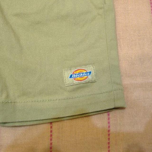 Dickies(ディッキーズ)のDickies ディッキーズ キッズ 子供用 ハーフパンツ ベージュ 100cm キッズ/ベビー/マタニティのキッズ服男の子用(90cm~)(パンツ/スパッツ)の商品写真