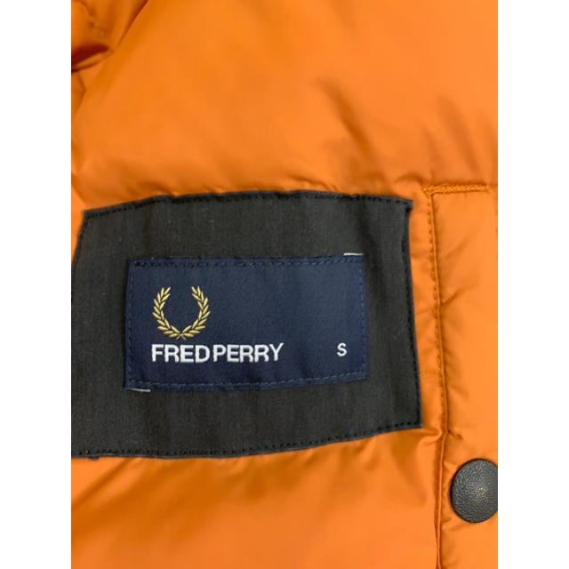 FRED PERRY(フレッドペリー)のがんさん専用　渋カッコいい！フレッドペリーダウンコート メンズのジャケット/アウター(ダウンジャケット)の商品写真