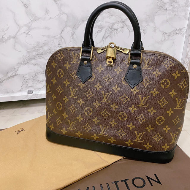 Louis Vuitton ルイヴィトン♢アルマ　alma 黒　ブラック