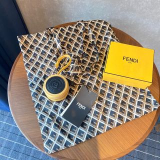 フェンディ(FENDI)の残り１【新品】FENDI エコバッグ 入り バッグチャーム コインケースにも＾＾(エコバッグ)