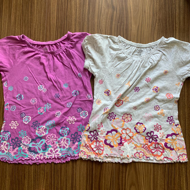 Old Navy(オールドネイビー)のオールドネイビー　カットソーTシャツ　130〜140 キッズ/ベビー/マタニティのキッズ服女の子用(90cm~)(Tシャツ/カットソー)の商品写真