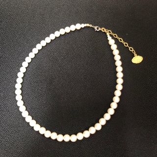 チェスティ(Chesty)のLiala ★ パールネックレス 40〜45cm 美品(ネックレス)