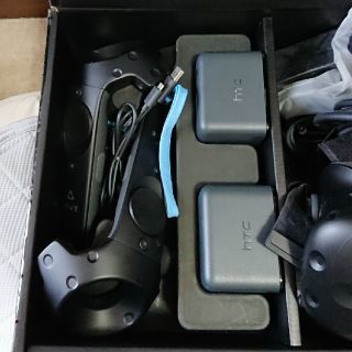 ハリウッドトレーディングカンパニー(HTC)のhtc vive(家庭用ゲーム機本体)