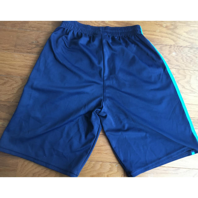 adidas(アディダス)のadidas 140ハーフパンツ キッズ/ベビー/マタニティのキッズ服男の子用(90cm~)(パンツ/スパッツ)の商品写真