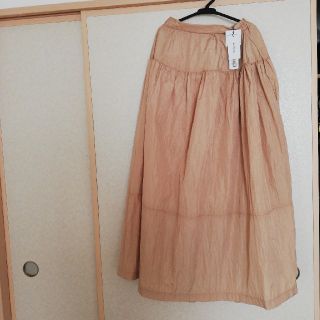 メルロー(merlot)のメルロー　シャカシャカ　ロングスカート　ナイロン(ロングスカート)