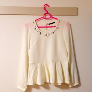 イング(INGNI)のINGNIペプラム♡ビジュートップス新品(カットソー(長袖/七分))