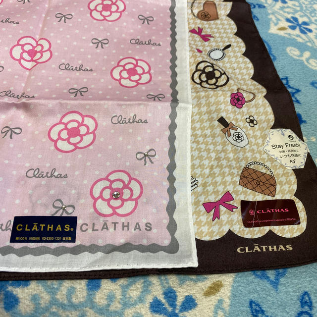 CLATHAS(クレイサス)の新品クレイサス　大判ハンカチ　２枚 レディースのファッション小物(ハンカチ)の商品写真