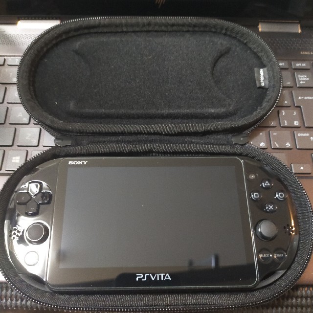 SONY PlayStationVITA 本体  PCH-2000 ZA11 1