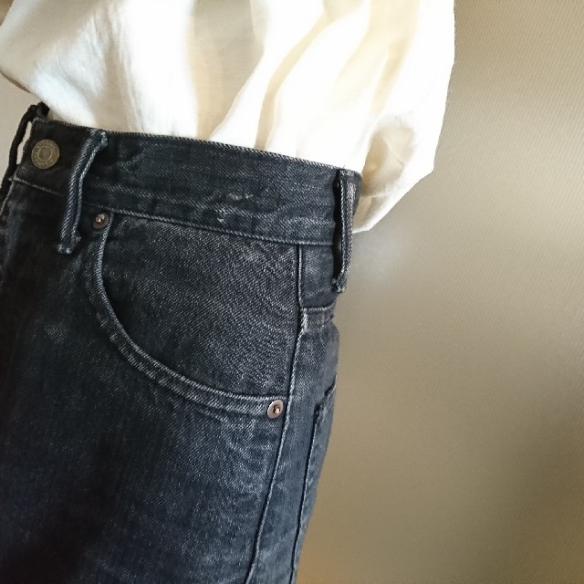 holiday(ホリデイ)のHOLIDAY☆HIGH WAIST WIDE DENIM（カットオフ） レディースのパンツ(デニム/ジーンズ)の商品写真