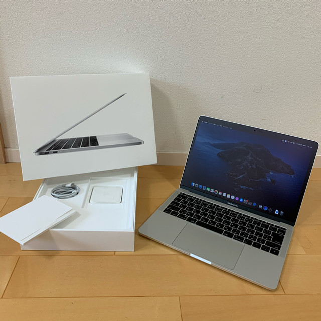 ノートPC美品 MacBook Pro 2016 13インチ 256GB 8GB　シルバー