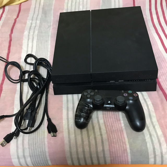 ps4初期型　500GB 箱無し　イヤホン欠品　コントローラージャンク品