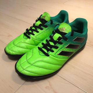 アディダス(adidas)のアディダス　サッカー　トレーニングシューズ　ジュニア　22.5cm(シューズ)