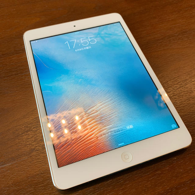 iPad(アイパッド)の美品 Apple iPad mini A1432 16GB WiFiモデル スマホ/家電/カメラのPC/タブレット(タブレット)の商品写真