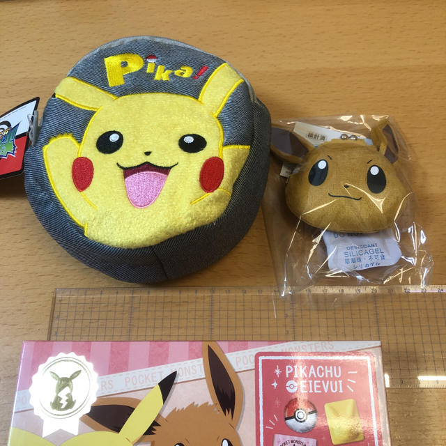 ポケモン ミニがま口 サークルポーチ 丸缶&チョコギフト 3点セット エンタメ/ホビーのおもちゃ/ぬいぐるみ(キャラクターグッズ)の商品写真