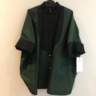 サカイ(sacai)のうた様専用【新品】sacai サカイ(シャツ/ブラウス(半袖/袖なし))