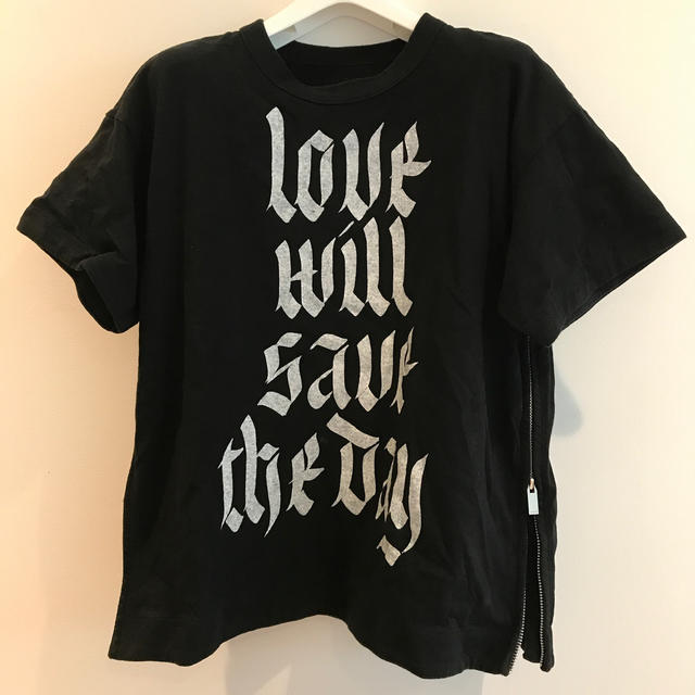 sacai サカイ　Tシャツ