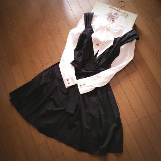 ヴィヴィアンウエストウッド(Vivienne Westwood)の[本日終了]ANGLOMNIAリバティドレス(ミディアムドレス)