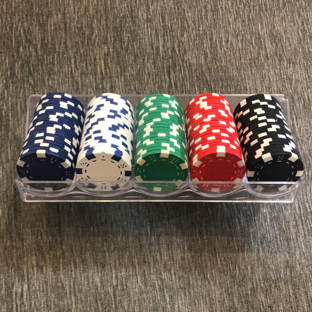 Poker Star カジノチップ 100枚 セット エンタメ/ホビーのテーブルゲーム/ホビー(トランプ/UNO)の商品写真